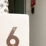 Apartamento Con Terraza Privada, Piscina Y Capacidad 4 Personas