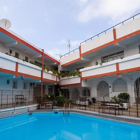 Con Terraza Privada, Piscina Y Capacidad 4 Personas *