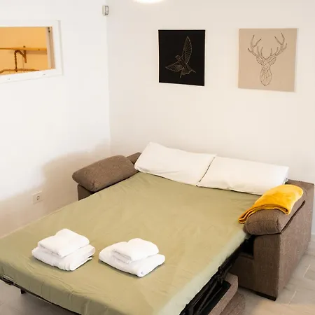 Con Terraza Privada, Piscina Y Capacidad 4 Personas Punta Brava