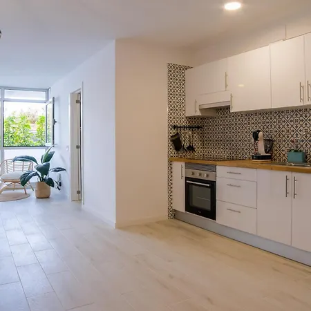 Con Terraza Privada, Piscina Y Capacidad 4 Personas Appartamento