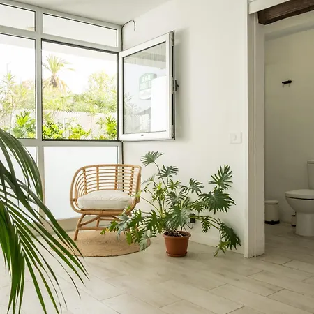 Con Terraza Privada, Piscina Y Capacidad 4 Personas