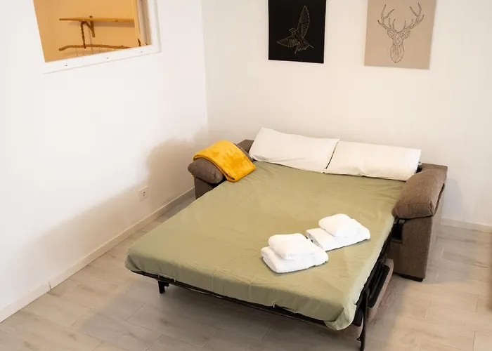 Con Terraza Privada, Piscina Y Capacidad 4 Personas *