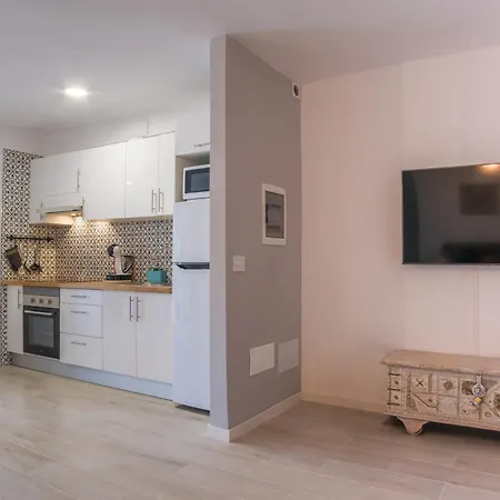 Con Terraza Privada, Piscina Y Capacidad 4 Personas *