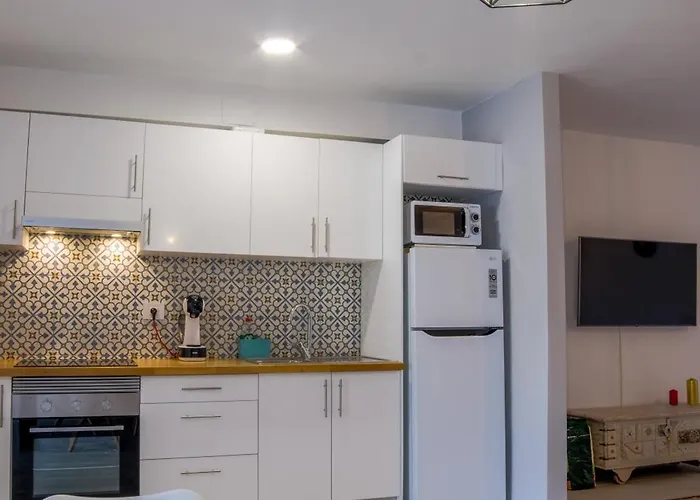 Con Terraza Privada, Piscina Y Capacidad 4 Personas Apartamento *